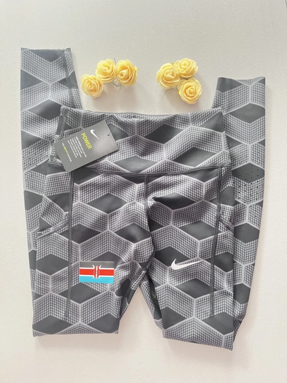 Szaro czarne legginsy Nike Kenya