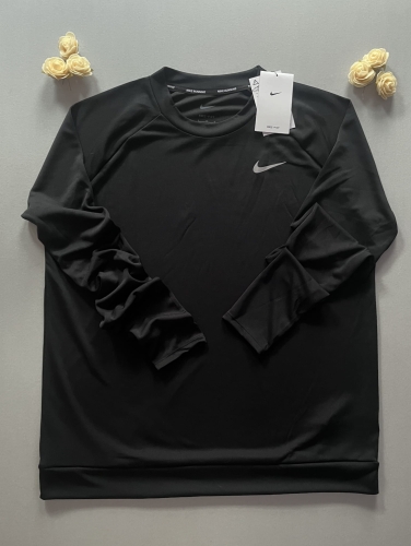 koszulka nike czarna